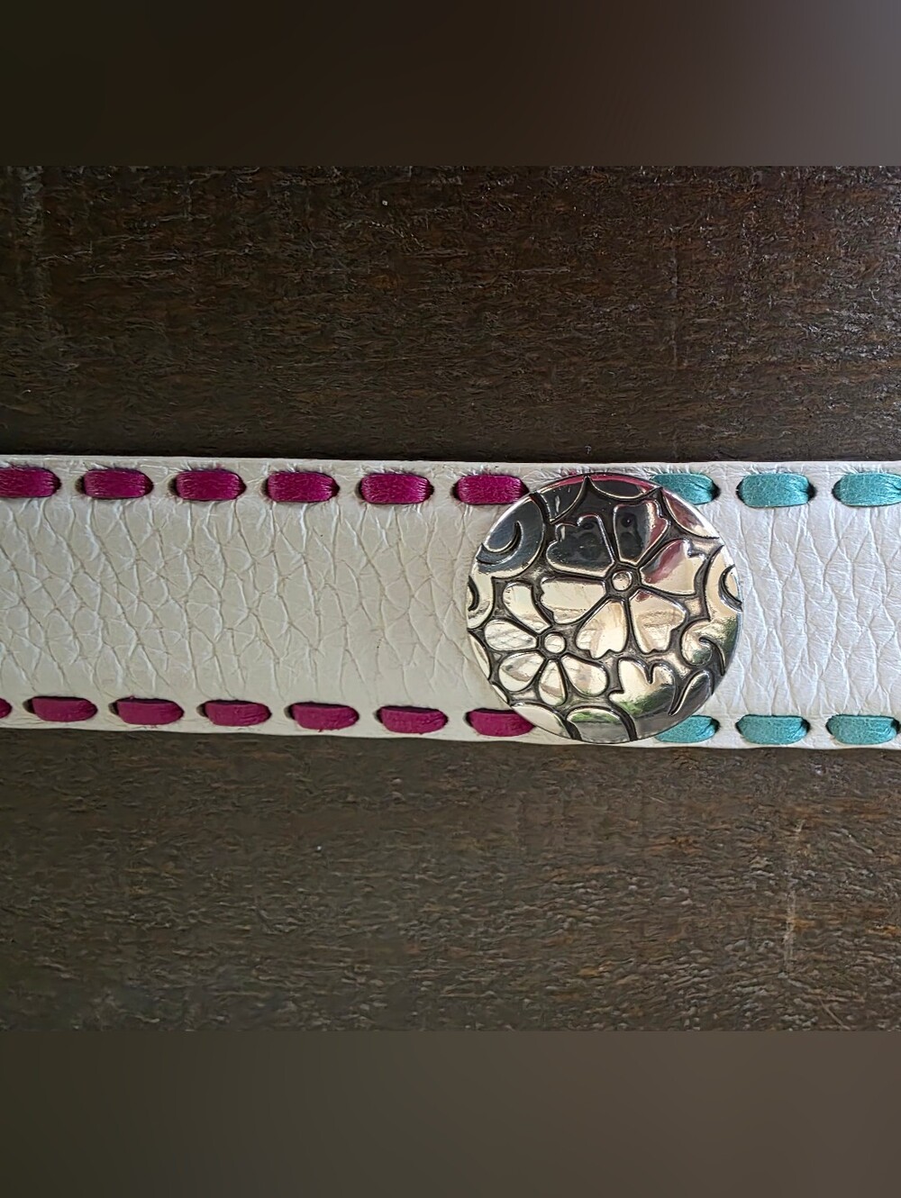 Brighton White Leather Whipstitched Floral Concho Belt Size 38 Boho Western - Picture 5 of 9